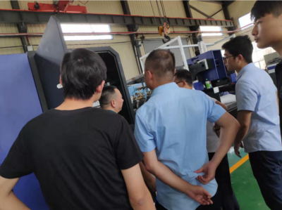 吉利商用汽車實地考察瑞爾多激光切割機廠，深化網絡信息技術開發合作